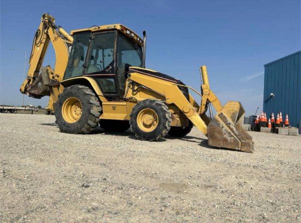 ⁠⁠CAT 430 Backhoe loader - Image 3